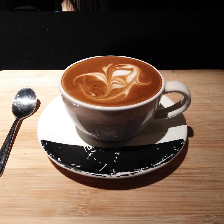 The Cavern Pod Hotel & Specialty Cafe El Nido Luaran gambar