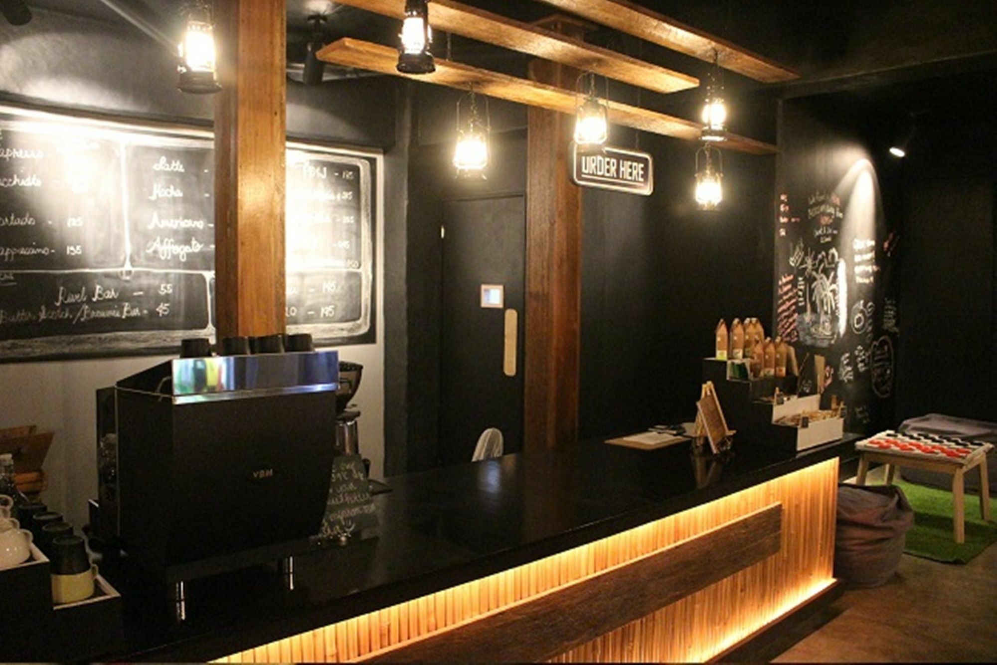 The Cavern Pod Hotel & Specialty Cafe El Nido Luaran gambar